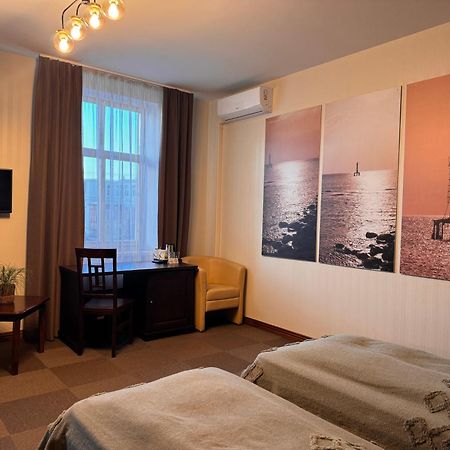 Hotel Vilhelmine Лиепая Экстерьер фото