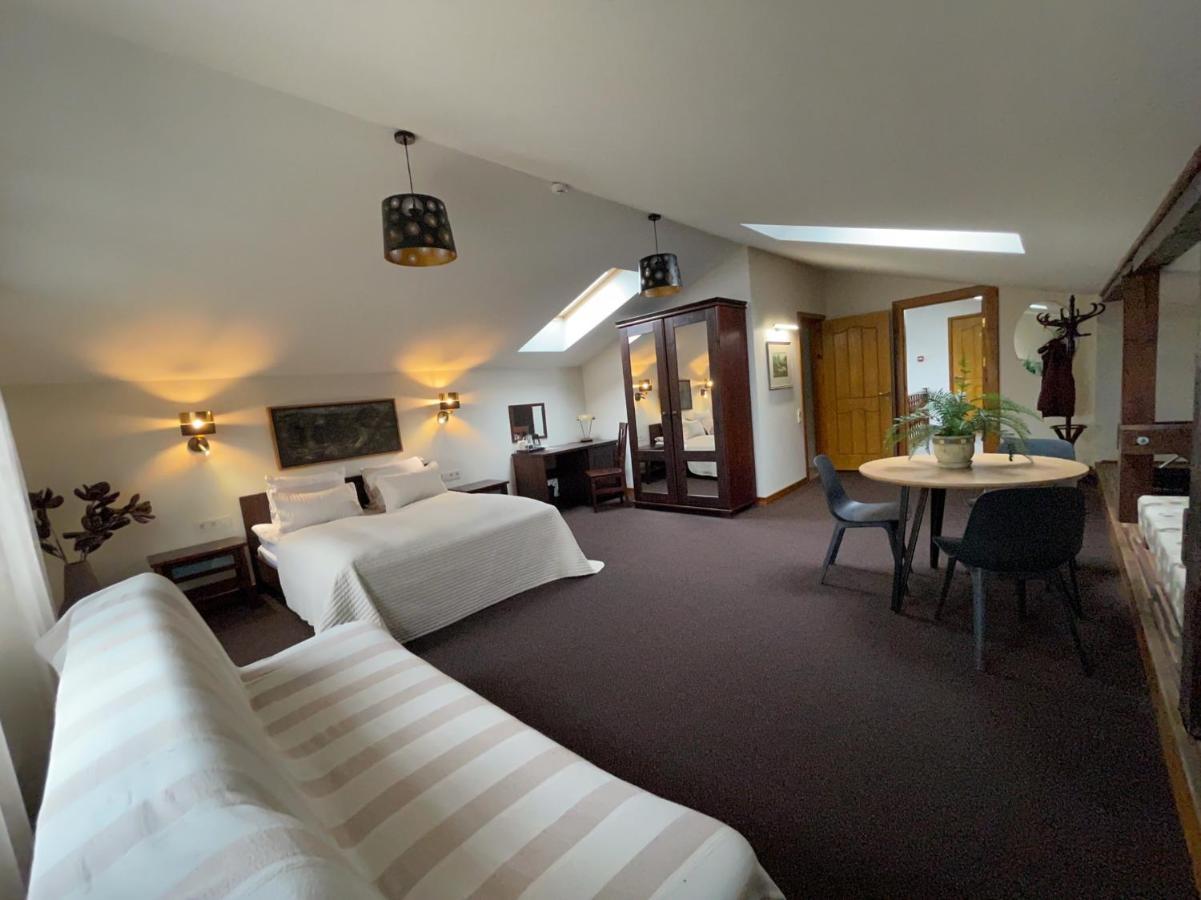 Hotel Vilhelmine Лиепая Экстерьер фото