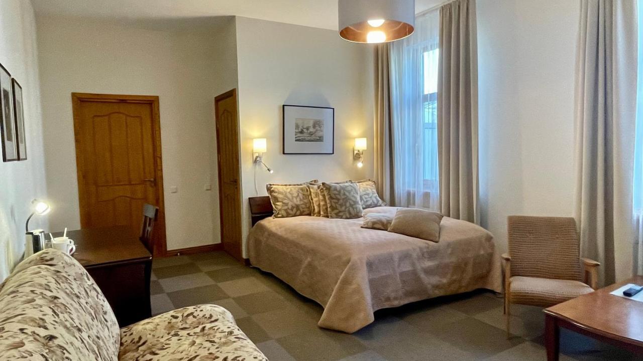 Hotel Vilhelmine Лиепая Экстерьер фото