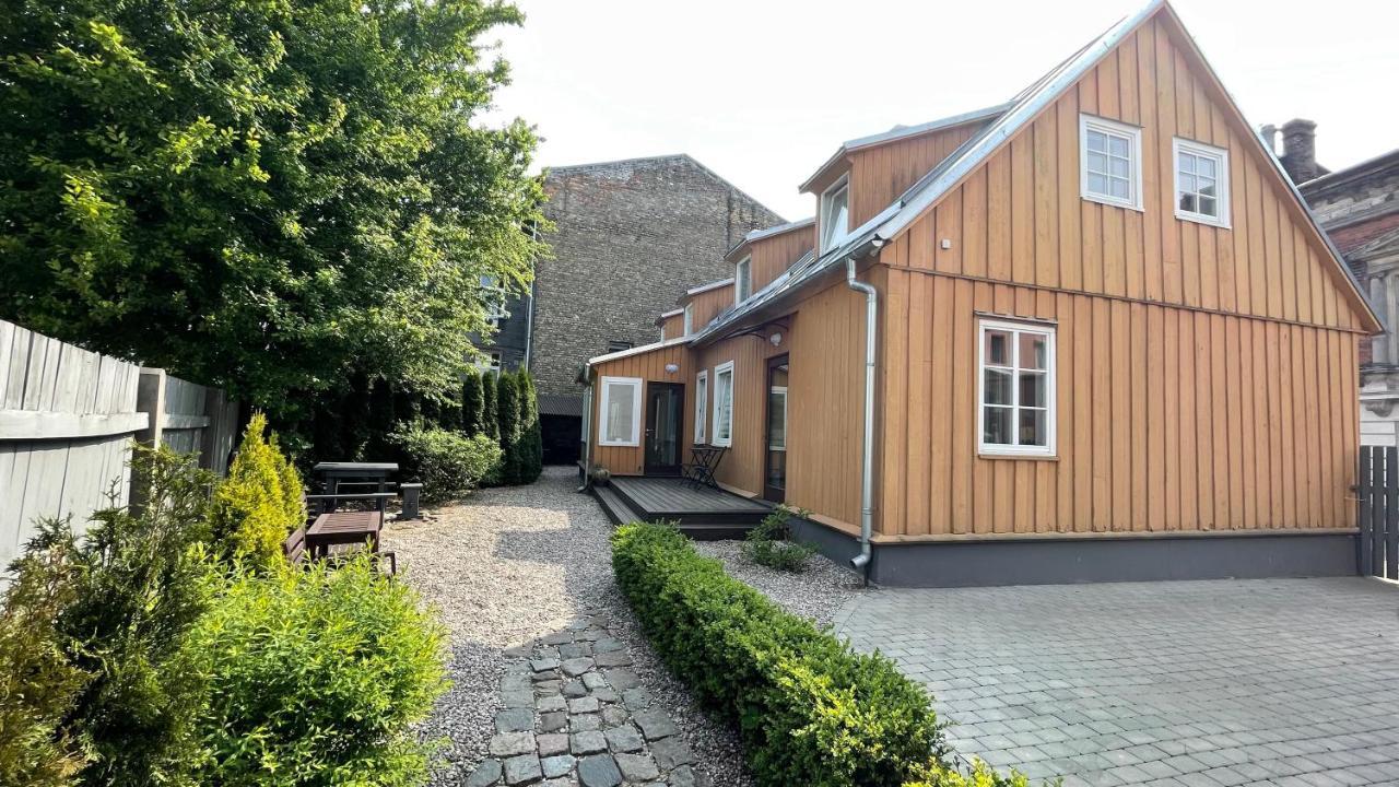 Hotel Vilhelmine Лиепая Экстерьер фото