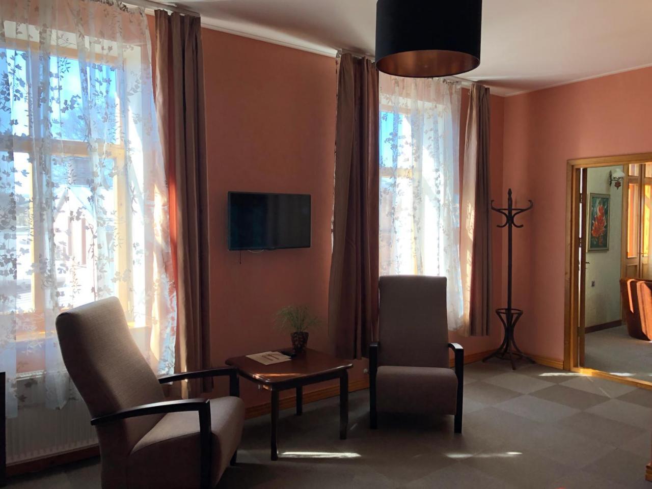 Hotel Vilhelmine Лиепая Экстерьер фото